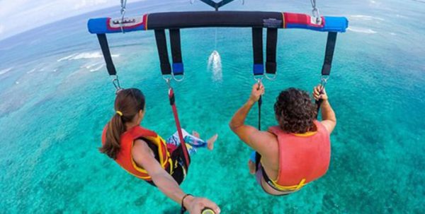 Luxury Yachts | Parasailing Experience for up to 2